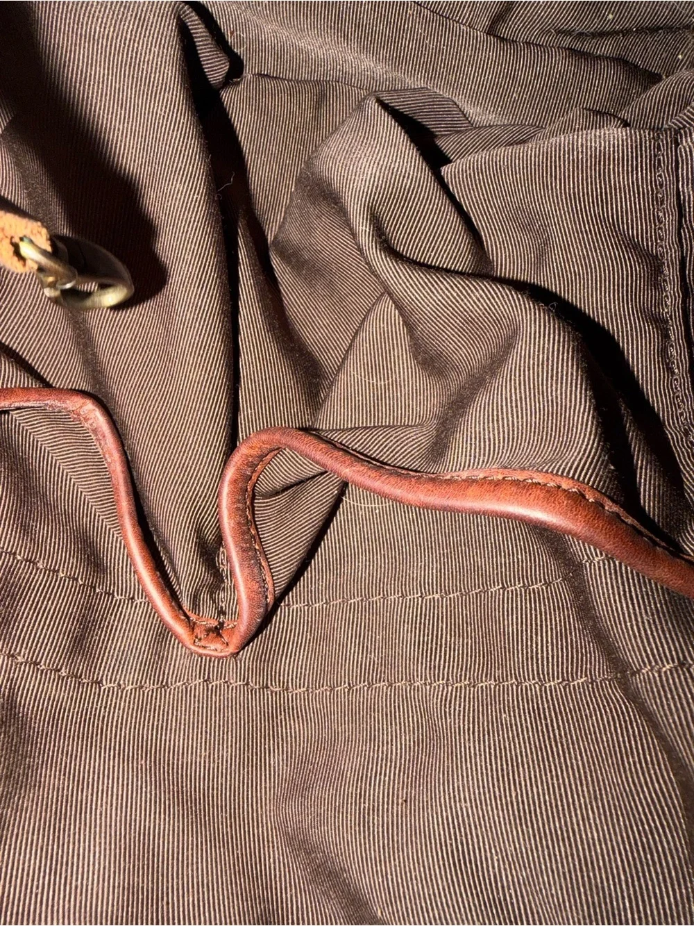 Duluth Trading Co Chestnut Brown Pebbled Leather Shoulder Messenger